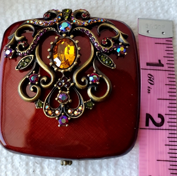 Jay Strongwater classic enamel compact mirror with beautiful crystals NIB - Picture 2 of 5
